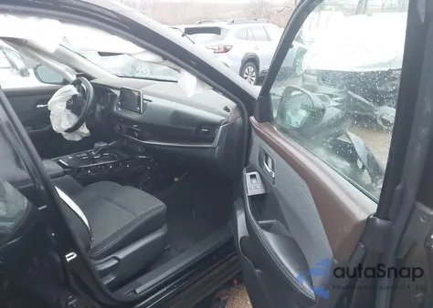 2023 Nissan Rogue Sv Fwd z USA, uszkodzony, nr VIN 5N1BT3BA5PC780542